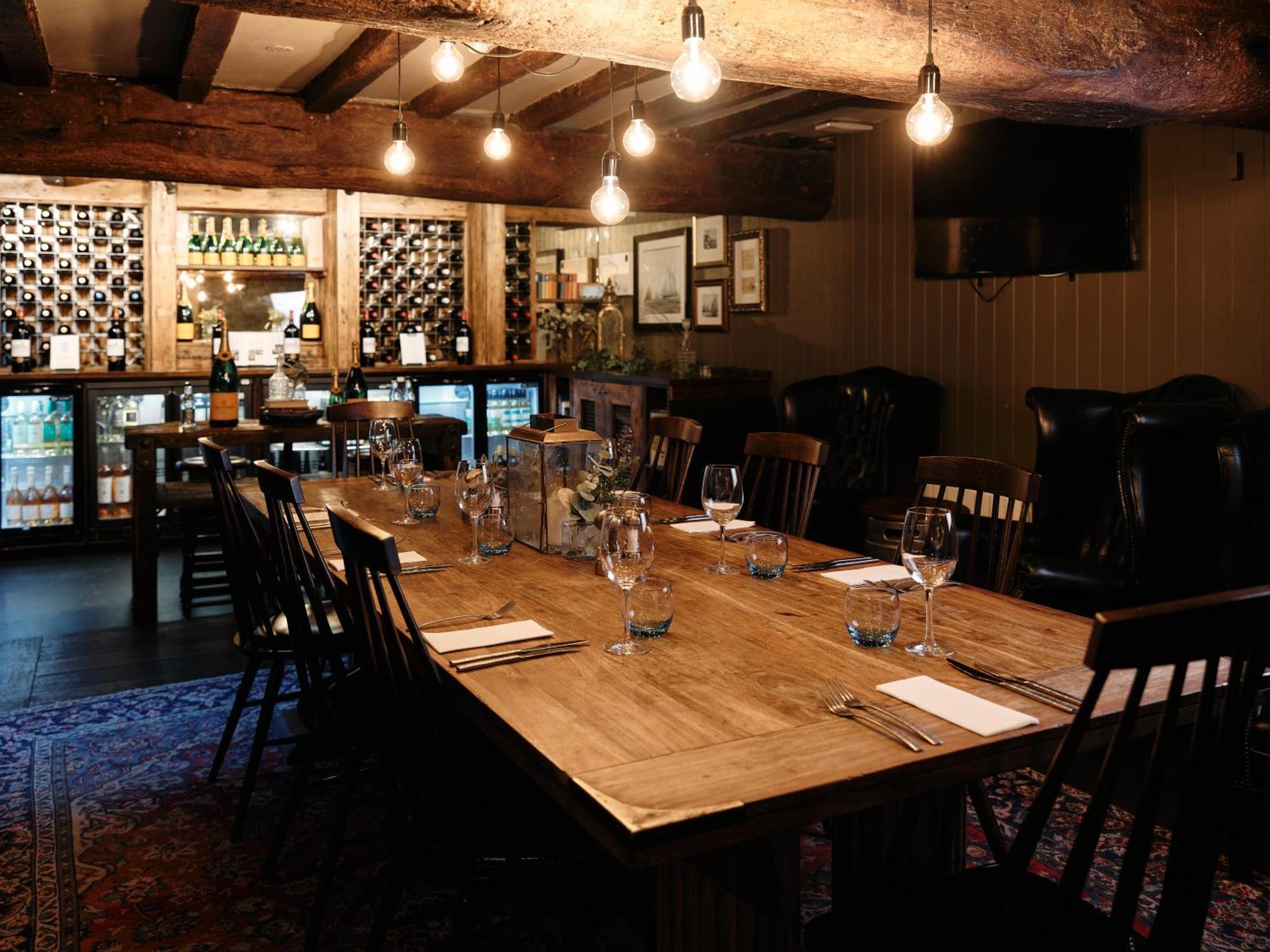 Old Court House Inn St Aubin Εξωτερικό φωτογραφία