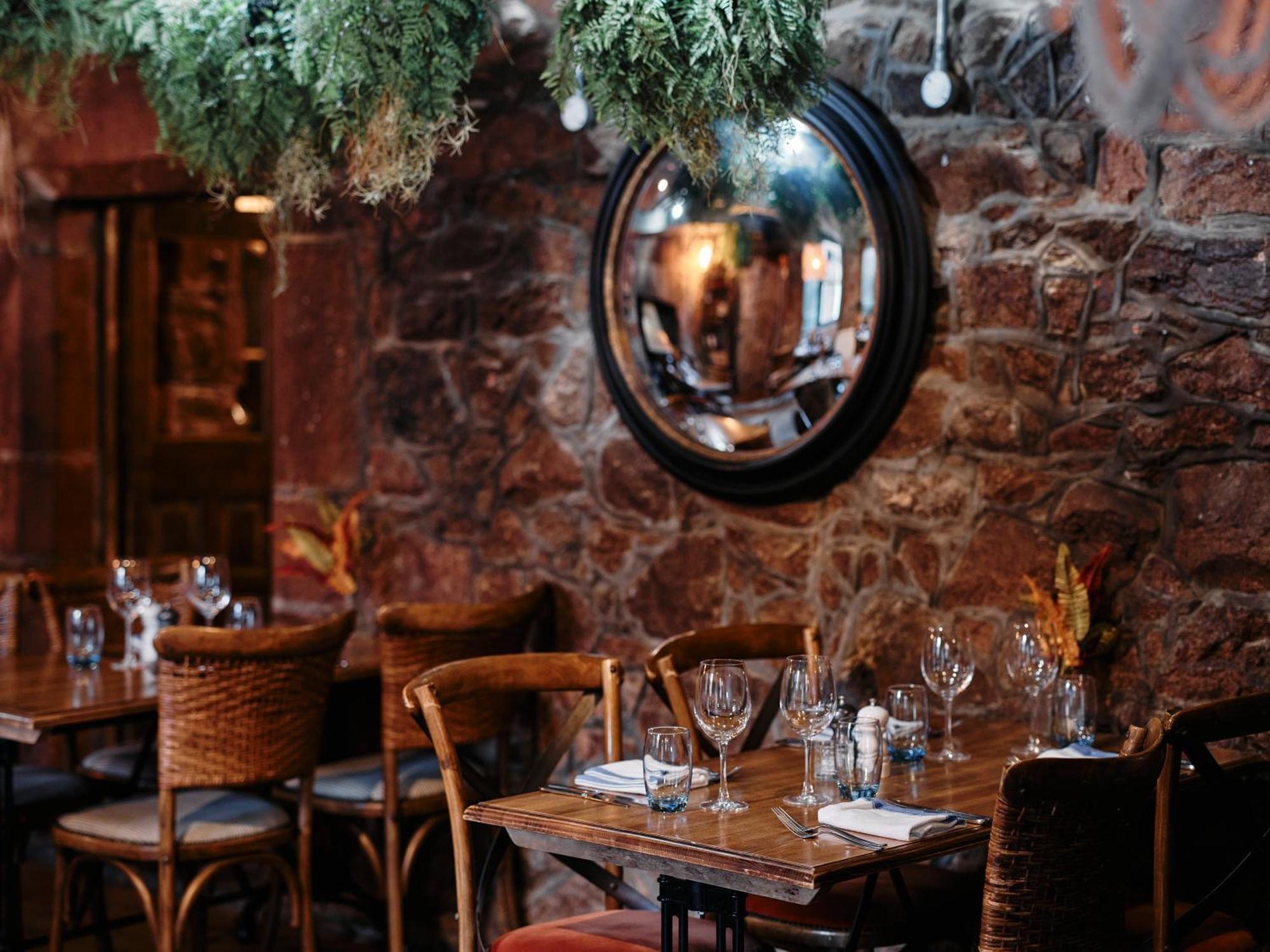Old Court House Inn St Aubin Εξωτερικό φωτογραφία