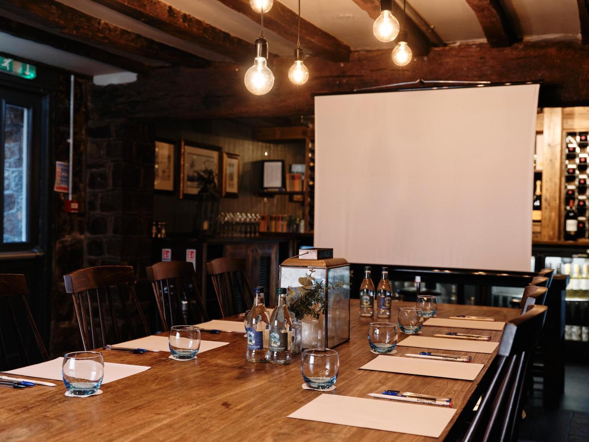 Old Court House Inn St Aubin Εξωτερικό φωτογραφία